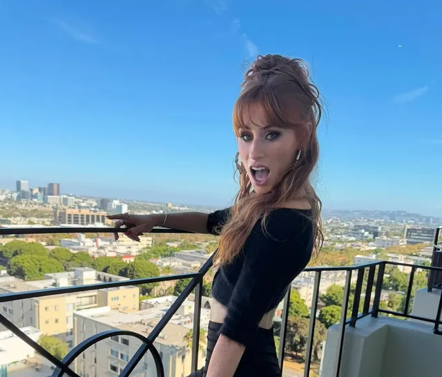 Aisling Sharkey Bio, Wiki, Net Worth, Boyfriend, Age, Height