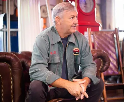 Robbie Wolfe Biography, Wiki, Net Worth, Wife, Age, Height